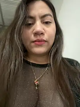 Bella_Pascualina's Webcam Show