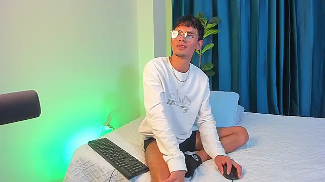 hell_Dantex Show in webcam