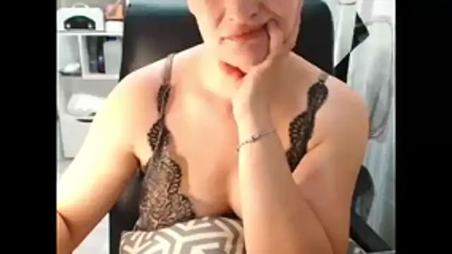 Fire_girl35's Live XXX Chat