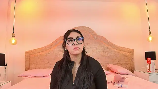 Mila_Lune1's Webcam Show
