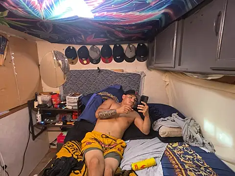 OmarSalasxh33's Webcam Show