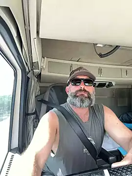 bigDogg077 Show in webcam