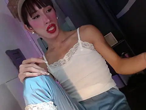 crista_123xxx Show Webcam