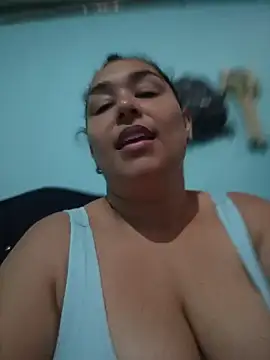 stacy_tz Adlı Modelin Canlı XXX Sohbeti
