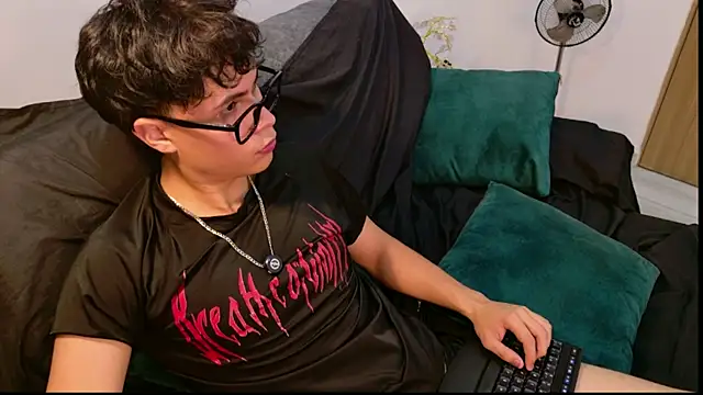 Вебкам-шоу Edward_oa