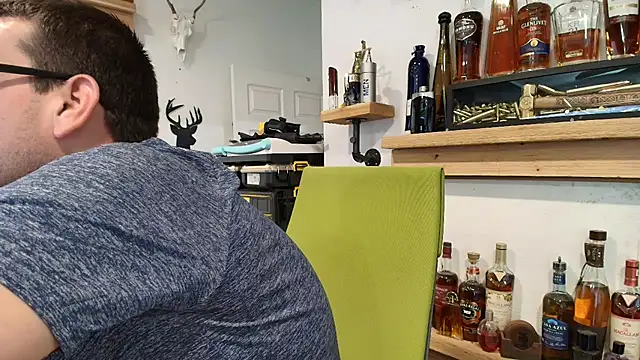 HoT_sHoT_357: διαδικτυακό σόου στην κάμερα