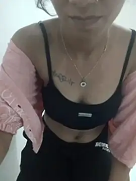 Lela106xxx Pertunjukan Webcam