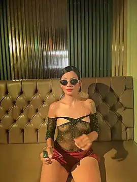 party-girls' Live XXX Chat