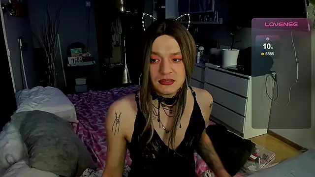 Kyllliee webcam show