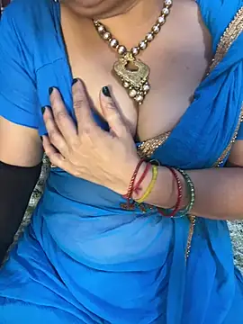 Hot_sinu09's Webcam Show