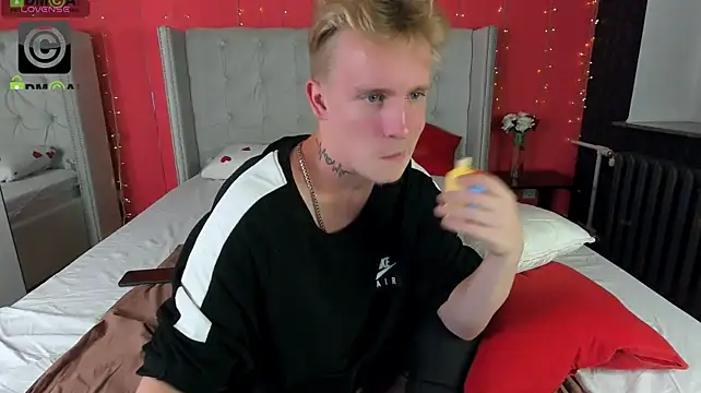 _AlexHot_'s Webcam Show