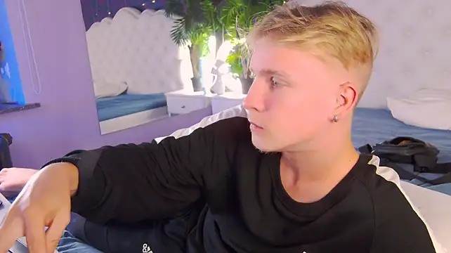 Živý XXX chat _AlexHot_