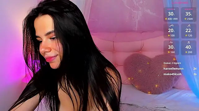 AnnLurdes Show in webcam