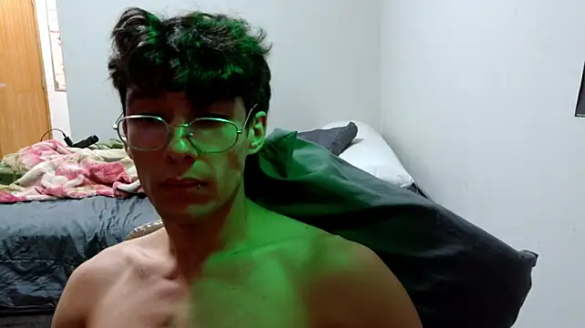 عرض كام isacblackburn