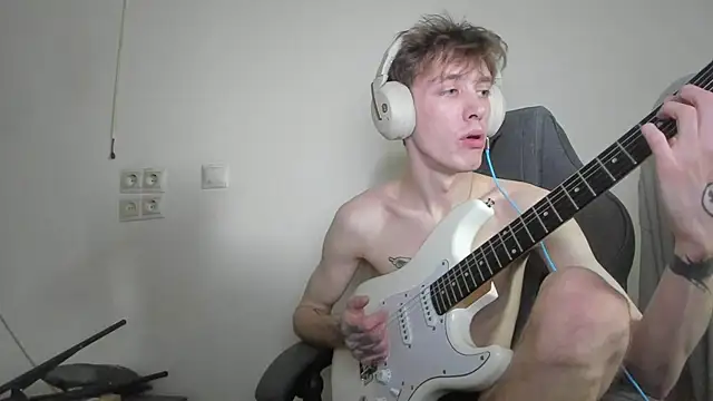 Holy_Master Webcam Show