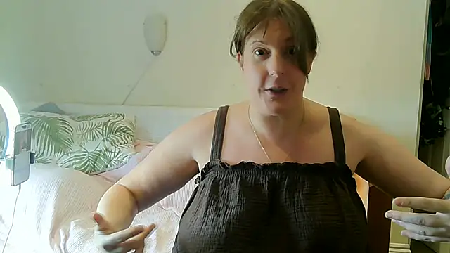 MatureMsFox Webcam-Show