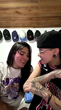 Show de Aurora_fox00 na webcam
