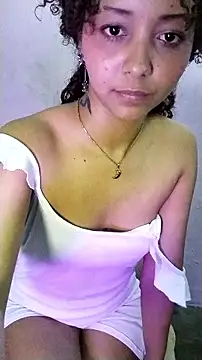 MIlan333X live XXX chat