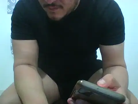 zeuspervybigcock Adlı Modelin Web Kamerası Şovu