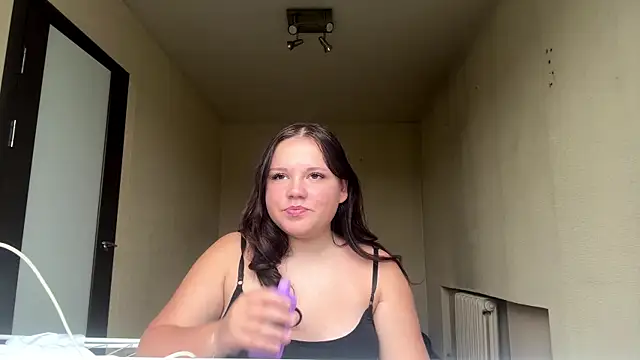 הופעת וובקאם של LianalimonLi
