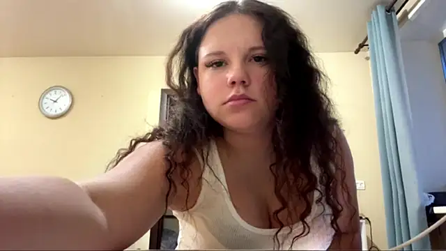 Show modela LianalimonLi na web-kameri