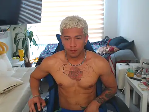 dilan18xxx Webcamshow