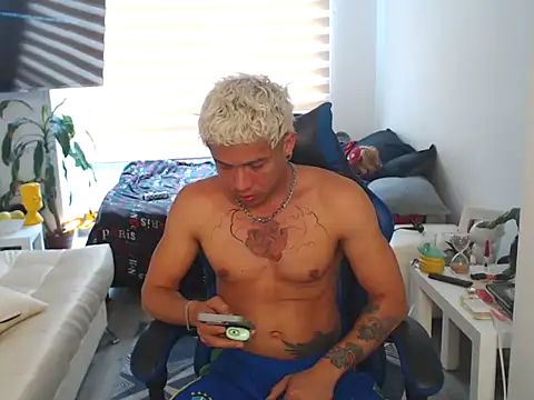 dilan18xxx Webcam show