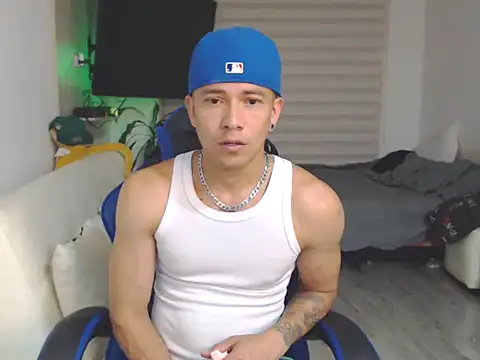 dilan18xxx Шоу с уебкамера