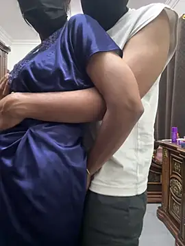 הופעת וובקאם של Malluboy_4_U