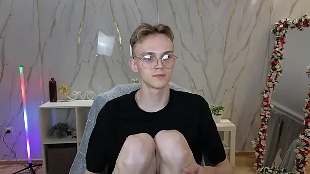 Midnight_gospell webcam show