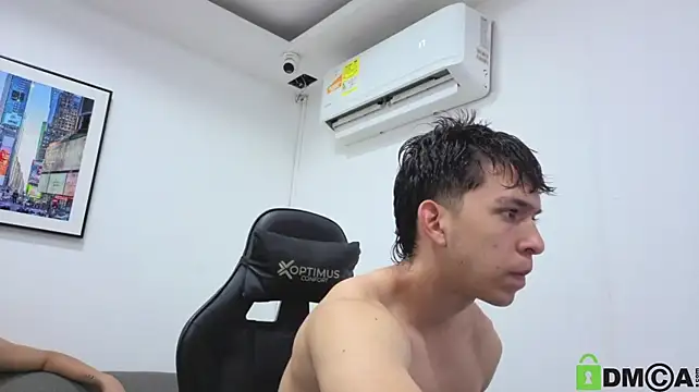 Bigdick_Crew Show in webcam