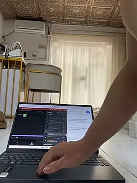 Yasmina_Noirのウェブカメラショー