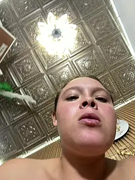 Chat +18 de Yasmina_Noir ao vivo