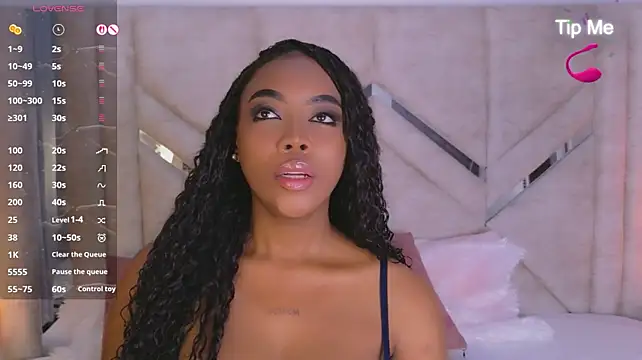 Czat XXX na żywo – Lola_king_