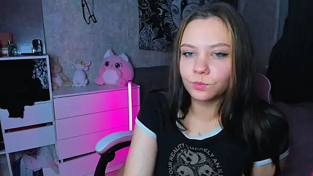 Mika_Moony Adlı Modelin Web Kamerası Şovu
