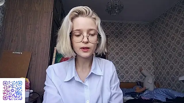 Smartemilia's Webcam Show