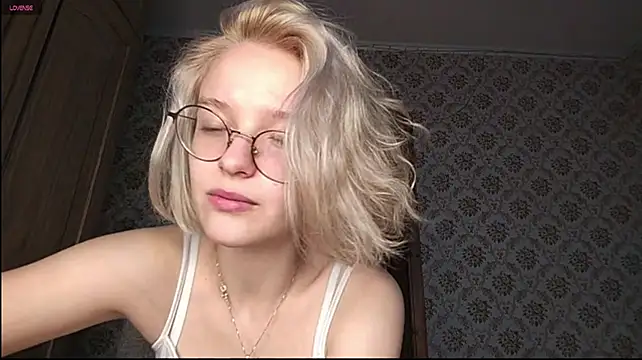 Smartemilia – Live XXX-chat
