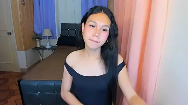 Almira_Hilson webkamerás műsora