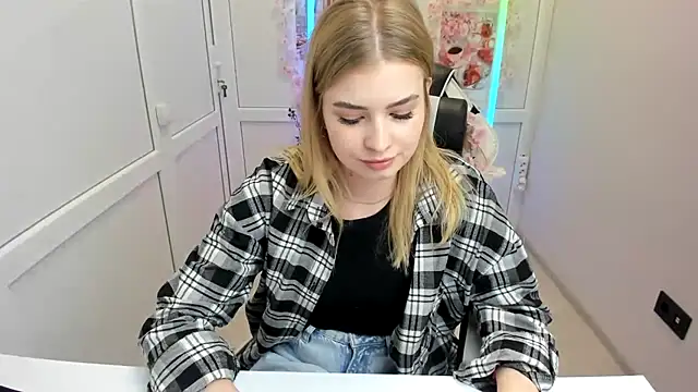 BrielleStorm's Live XXX Chat