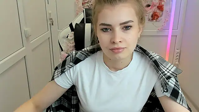 BrielleStorm's Live XXX Chat