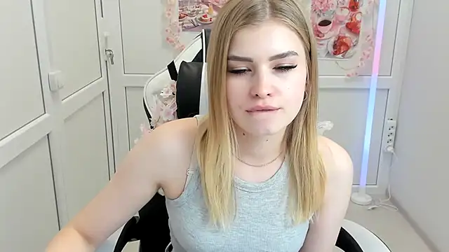 BrielleStorm's Live XXX Chat