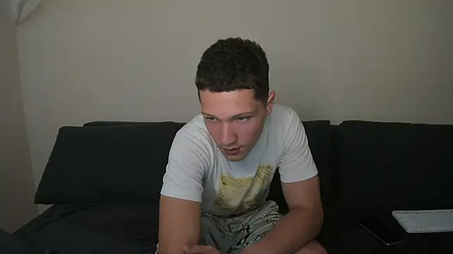Show modela Nikolas_OConnel na web-kameri