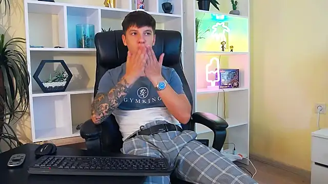 ThomasEdisonn Show in webcam