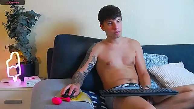 ThomasEdisonn webkamerás műsora