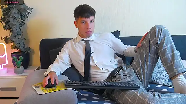 הופעת וובקאם של ThomasEdisonn