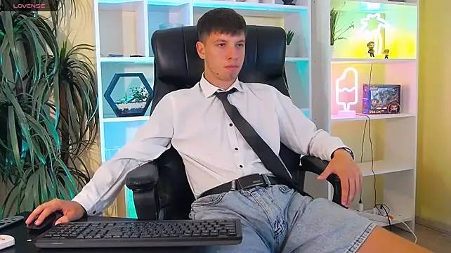 ThomasEdisonn: вебкам-шоу