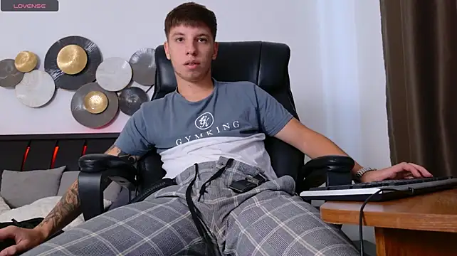 ThomasEdisonn Show in webcam