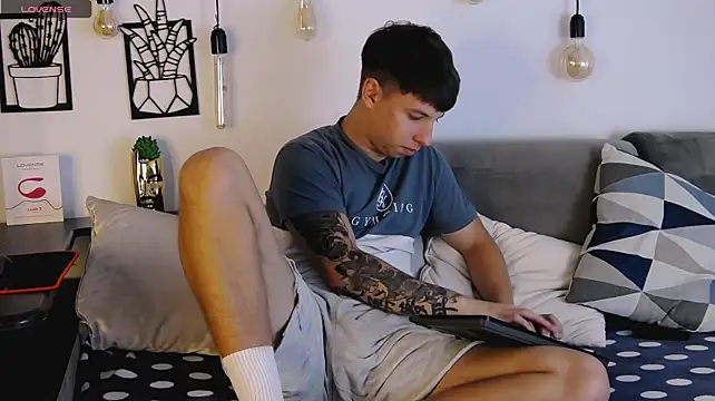 ThomasEdisonn Show Webcam