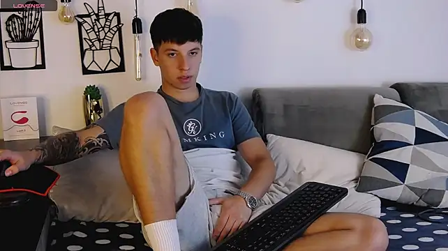 ThomasEdisonn Show in webcam