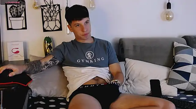 ThomasEdisonn 网络视讯表演